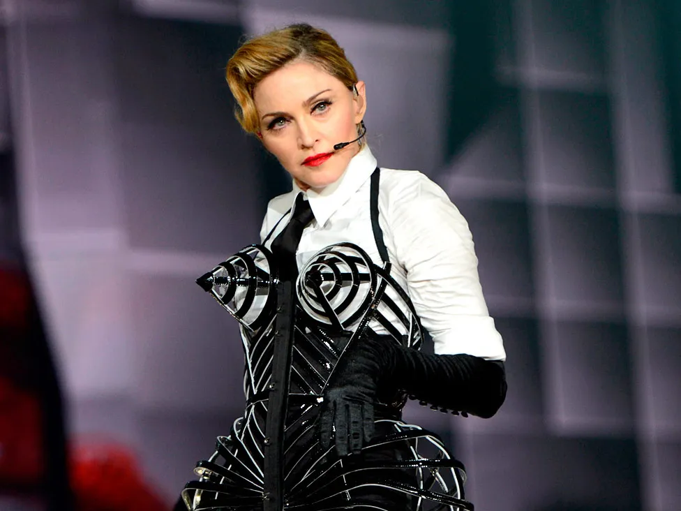 madonna_tour_mdna_2012_229869859