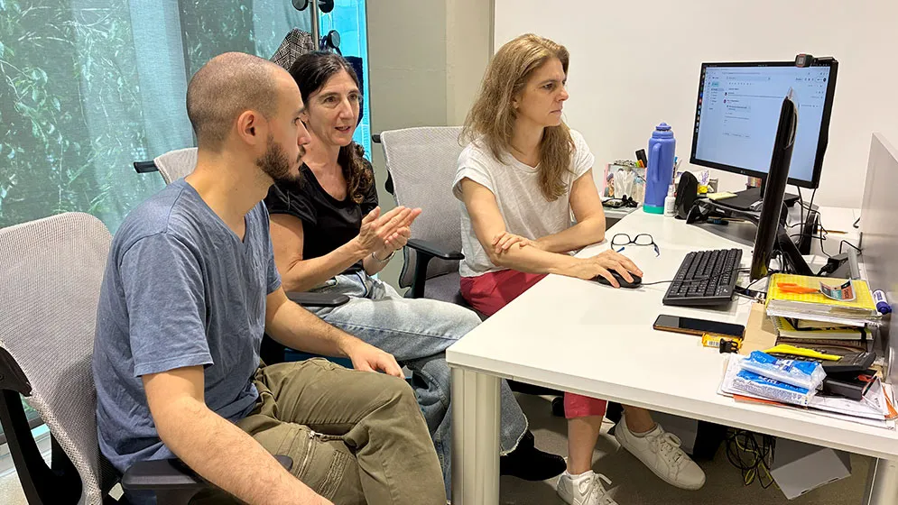 Radio Bas estudio animal